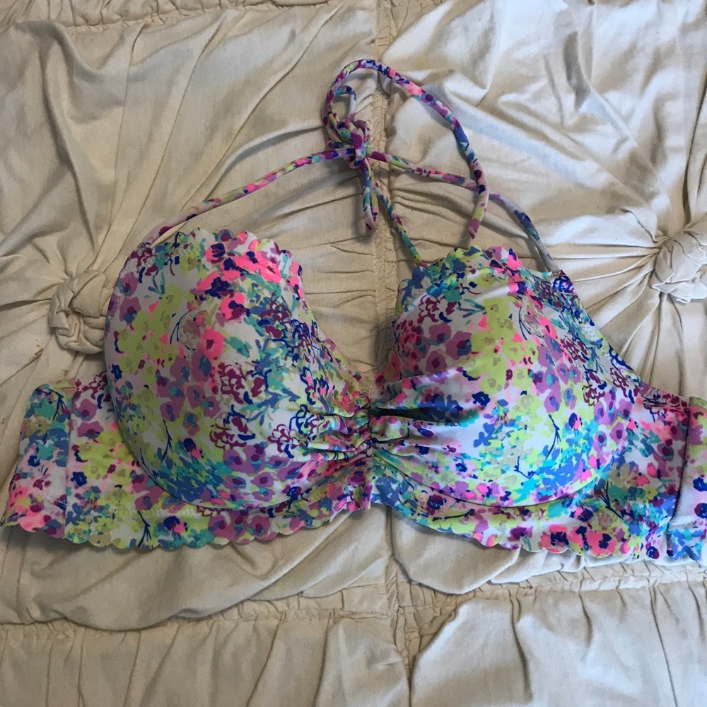 Victoria’s Secret bathing suit top